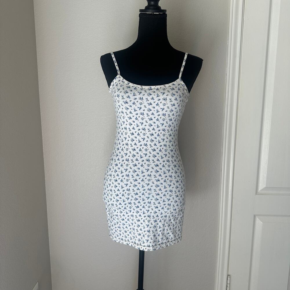 Edikted Y2K 90's style blue floral‎ mini dress,